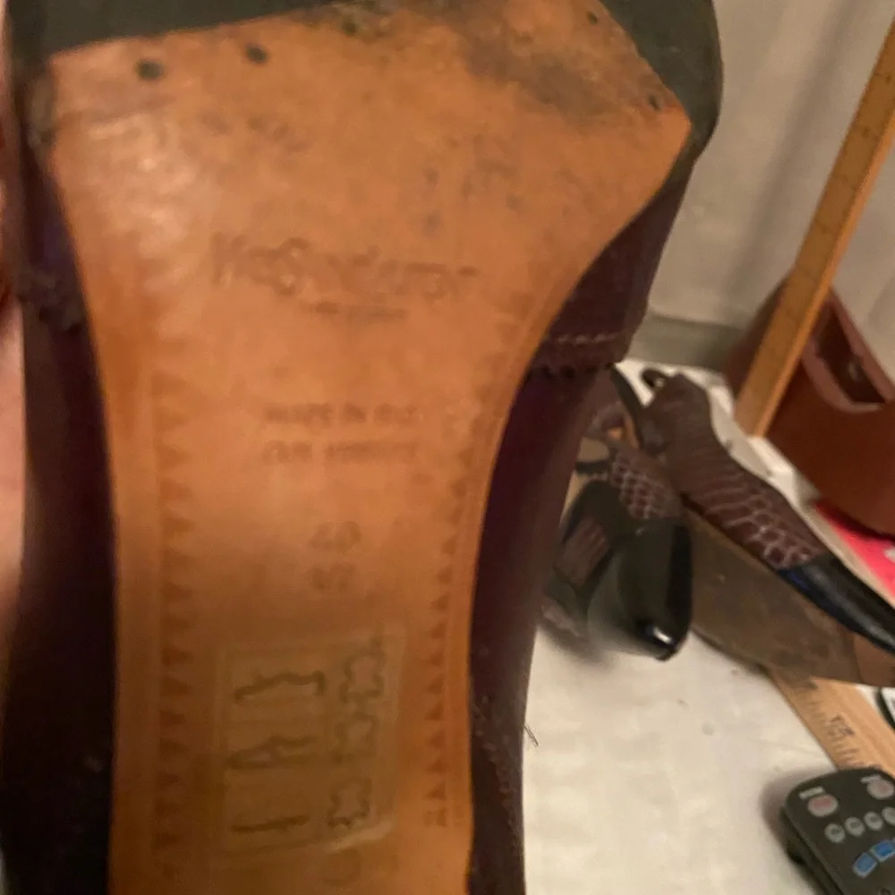 Yves St Laurant dark brown leather pumps - Picture 10 of 12